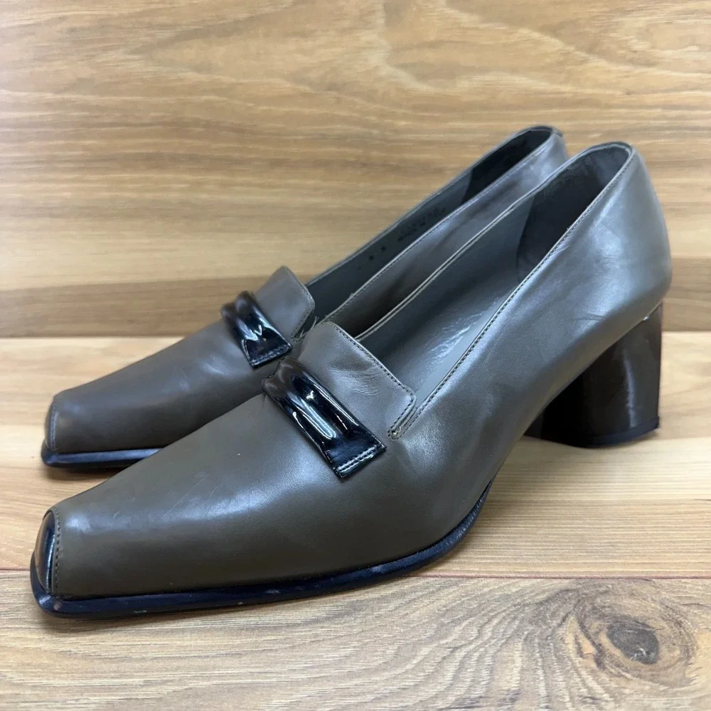 Bally Vintage 90's Pumps Fandera Olive 8 M Square Toe‎ Cap Toe Career Minimalist